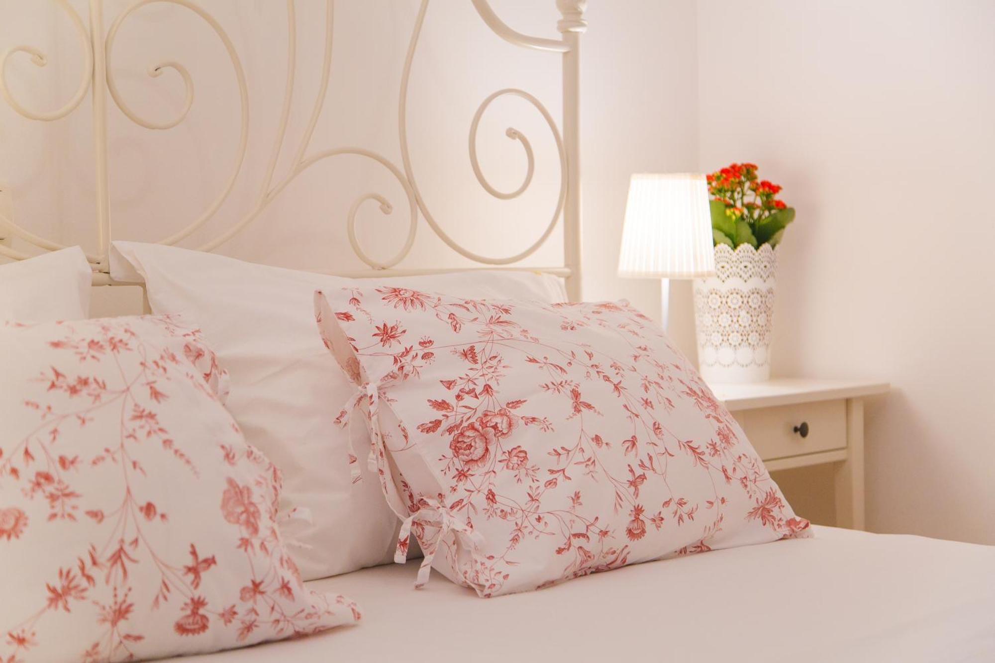 Inn By The River Omis Bilik gambar