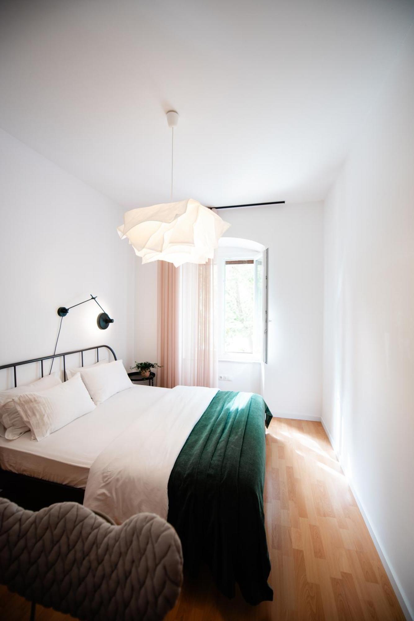 Inn By The River Omis Bilik gambar