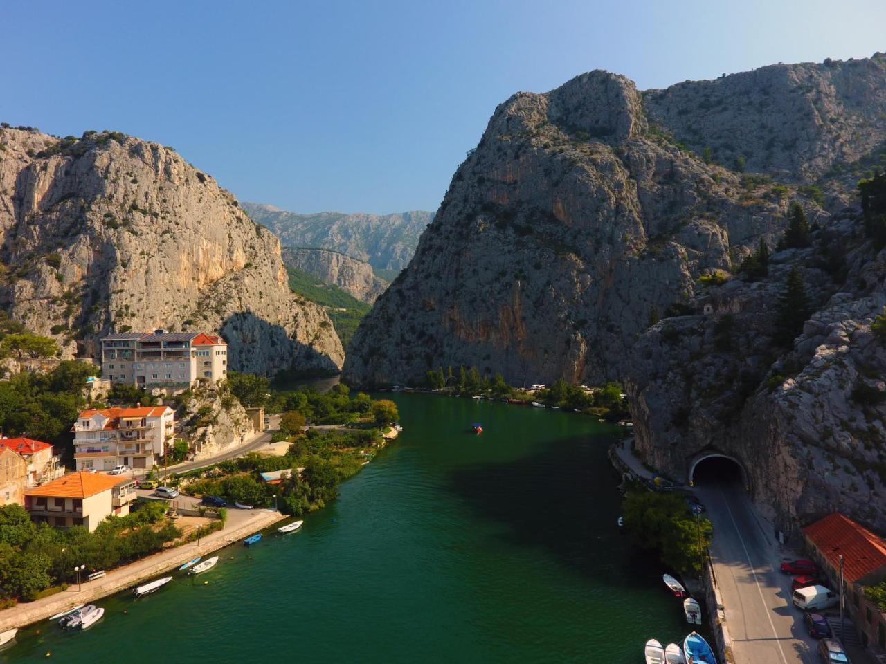 Inn By The River Omis Luaran gambar